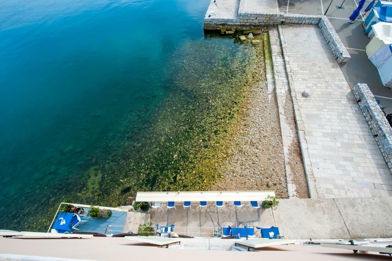 Apartments Sea View - Sunrise And Maremonte Rovinj Exterior photo